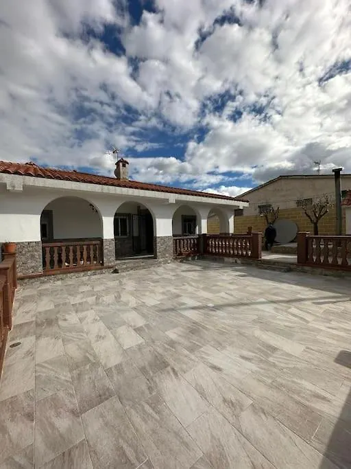 Villa Los Cantos Toledo 0*,